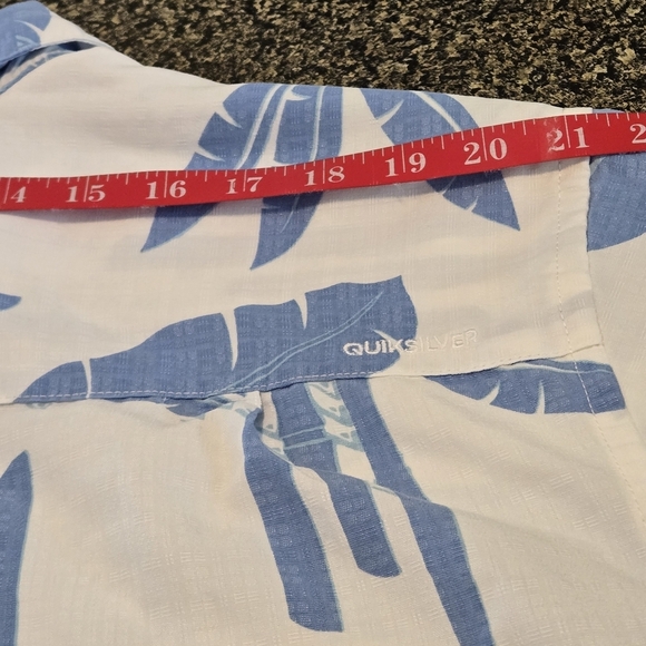 Quiksilver Waterman Men's XL Blue on White Printed Botanical Tropical Shirt - Picture 7 of 16